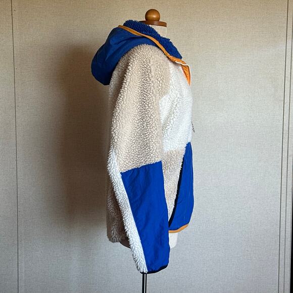 Nike Jacket - Picture 7 of 15